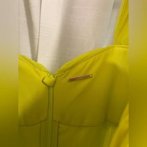 Alexis | Bosnia Dress — Cider (Chartreuse) - Picture 8 of 8